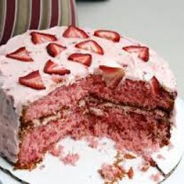 Strawberry Cake 