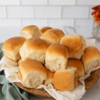 Classic Dinner Rolls 